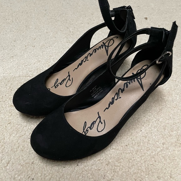 American Rag Black Wedge Heels - Picture 2 of 4